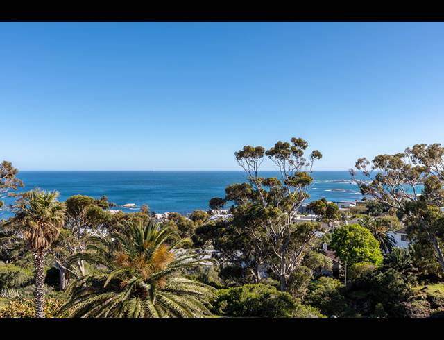 3 BEDROOM APARTMENT TO LET IN CAMPS BAY